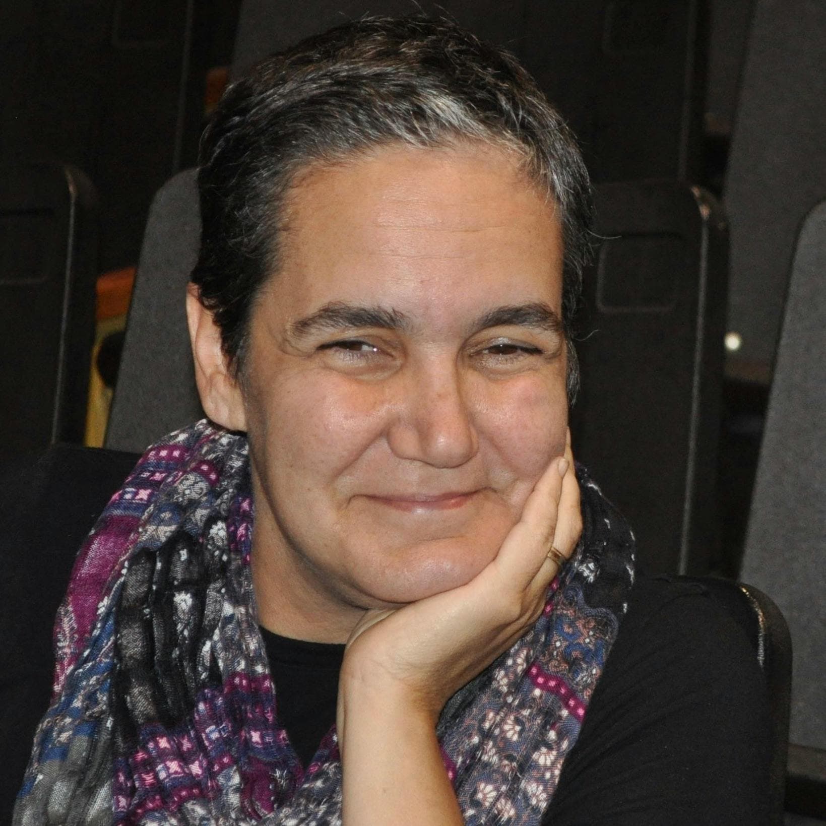 Dr. Tracy Robin